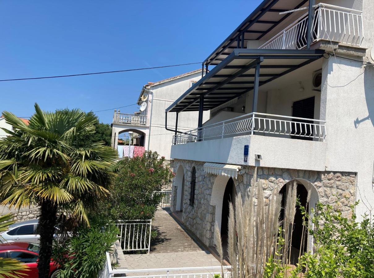 Apartment Jasna B Omišalj Kültér fotó