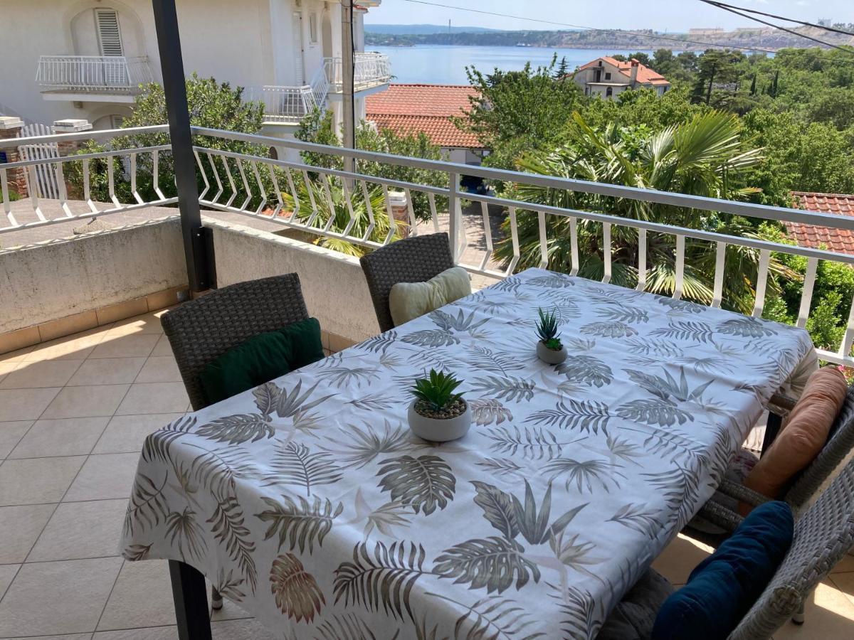 Apartment Jasna B Omišalj Kültér fotó